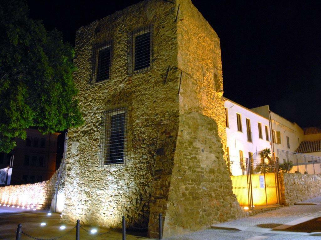 B&B Quintino Sella Iglesias Buitenkant foto